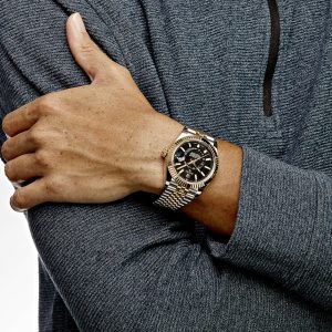rolex-sky-dweller-326933-stainless-steel-yellow-gold-jubilee-black-dial-2022-rolex-43030818062580