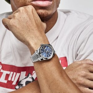 rolex-sky-dweller-326934-stainless-steel-blue-dial-jubilee-2021-rolex-43171349692660