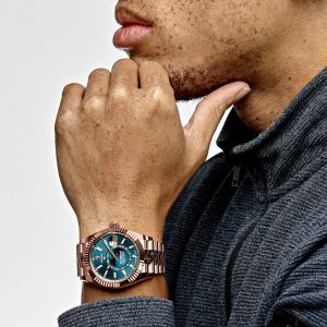 rolex-sky-dweller-336935-everose-gold-blue-dial-jubilee-2024-rolex-43022720270580